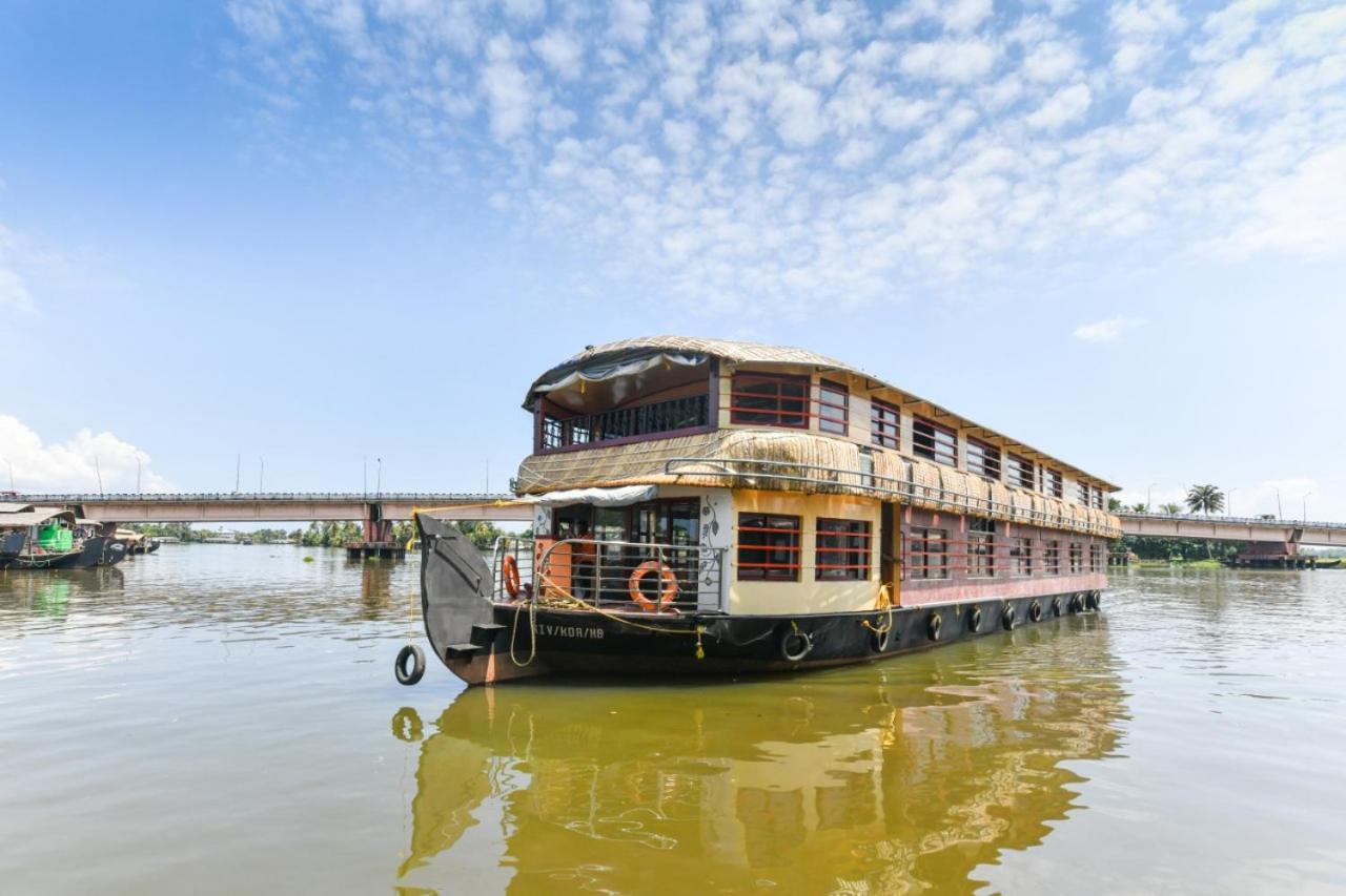 Sreekrishna Houseboat C/O Sreekrishna Ayurveda Panchakarma Centre Hotel Alappuzha Kültér fotó