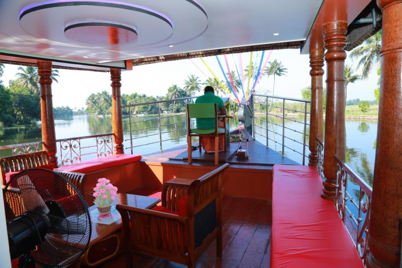 Sreekrishna Houseboat C/O Sreekrishna Ayurveda Panchakarma Centre Hotel Alappuzha Kültér fotó