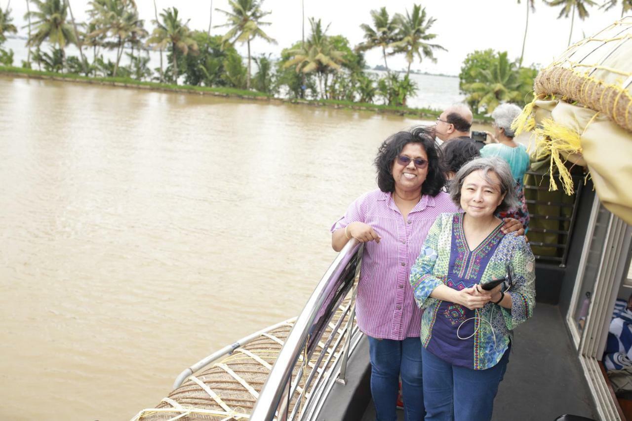 Sreekrishna Houseboat C/O Sreekrishna Ayurveda Panchakarma Centre Hotel Alappuzha Kültér fotó